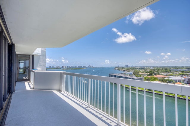 3 of 39 - 123 Lakeshore Drive #1644, North Palm Beach, FL