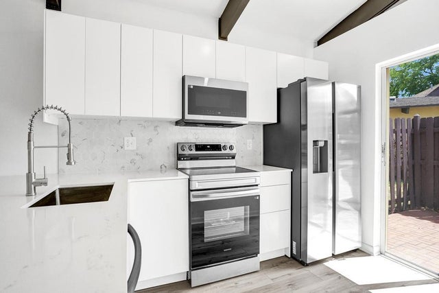 2 of 41 - 107 Fox Rd #4-39, Hollywood, FL