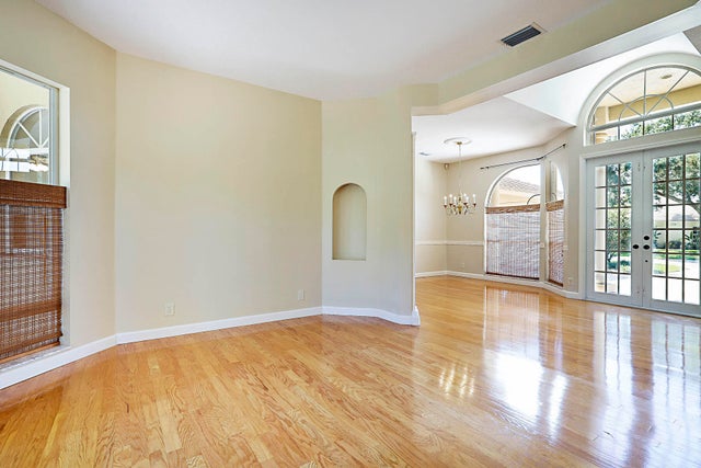 5 of 45 - 227 Shorewood Way, Jupiter, FL