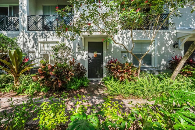 1 of 27 - 75 Atlantic Grove Wy, Delray Beach, FL