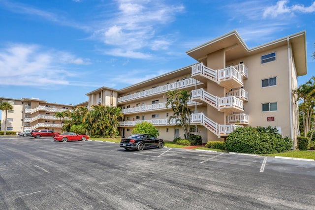 1 of 34 - 2669 S Garden Dr S #401, Lake Worth, FL