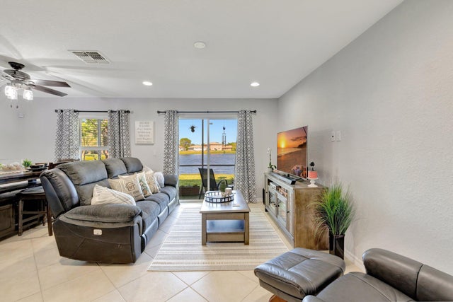 2 of 42 - 2556 Marshfield Ct, Port Saint Lucie, FL