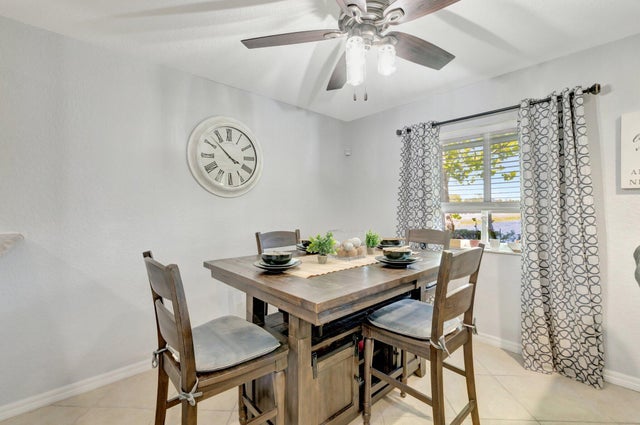 5 of 42 - 2556 Marshfield Ct, Port Saint Lucie, FL