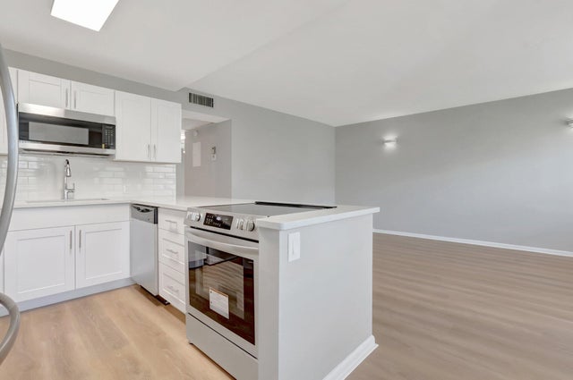 3 of 74 - 296 Fanshaw H, Boca Raton, FL