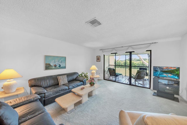 5 of 32 - 36 Stratford Lane #f, Boynton Beach, FL