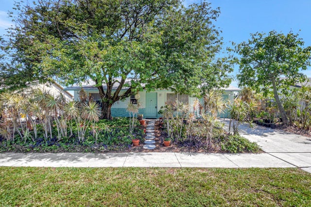 3 of 25 - 4871 Poseidon Pl, Lake Worth, FL
