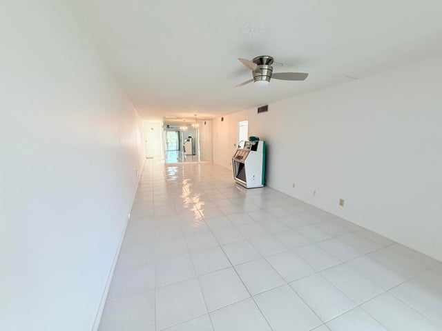4 of 56 - 1036 Hythe B #b, Boca Raton, FL