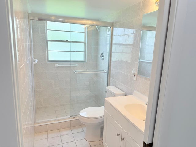 5 of 51 - 1036 Hythe B #b, Boca Raton, FL