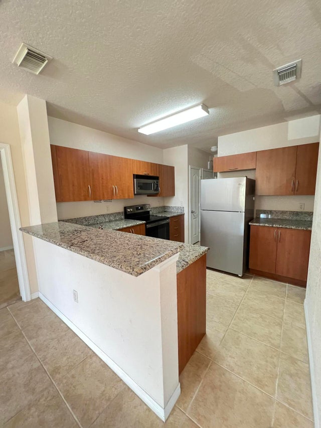 5 of 19 - 138 Sw Peacock Boulevard #20105, Port Saint Lucie, FL