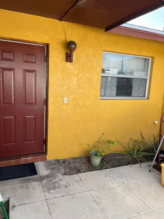 2 of 13 - 8679 Pluto Ter, West Palm Beach, FL