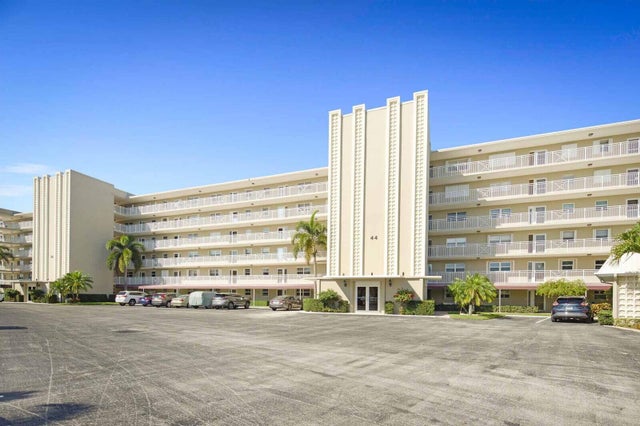 1 of 27 - 44 Yacht Club Drive #212, North Palm Beach, FL
