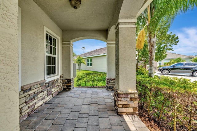 4 of 63 - 2521 Sw Berry Park Cir, Palm City, FL