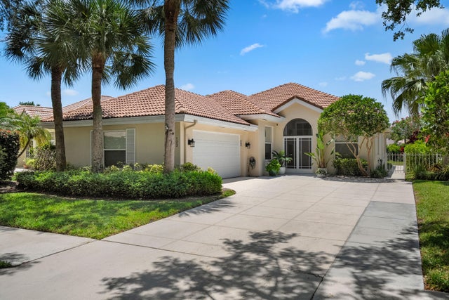 1 of 36 - 123 S Hampton Dr, Jupiter, FL