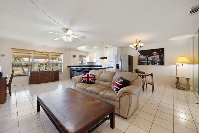 4 of 17 - 210 South Boulevard #c, Boynton Beach, FL