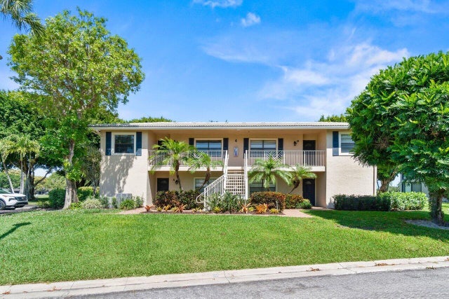 1 of 41 - 4 Stratford Dr #b, Boynton Beach, FL