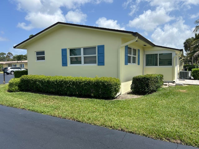 4 of 35 - 2844 E Crosley A Drive E #a, West Palm Beach, FL