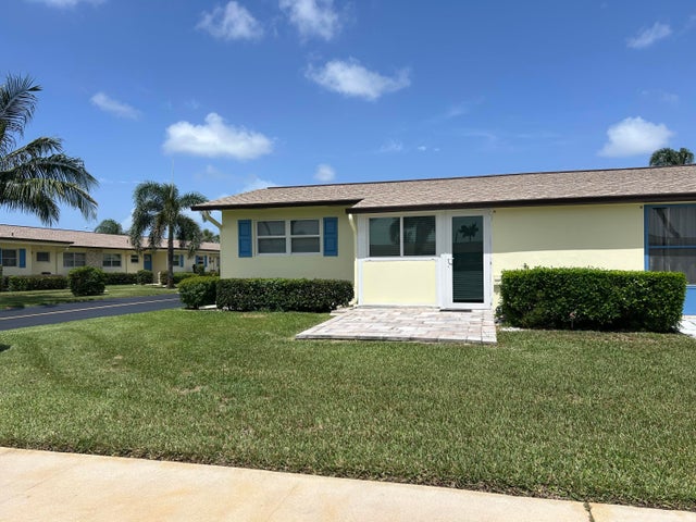 5 of 35 - 2844 E Crosley A Drive E #a, West Palm Beach, FL