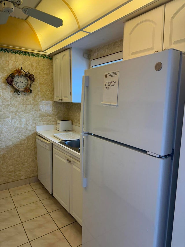 4 of 33 - 12021 W Greenway Dr #206, Royal Palm Beach, FL