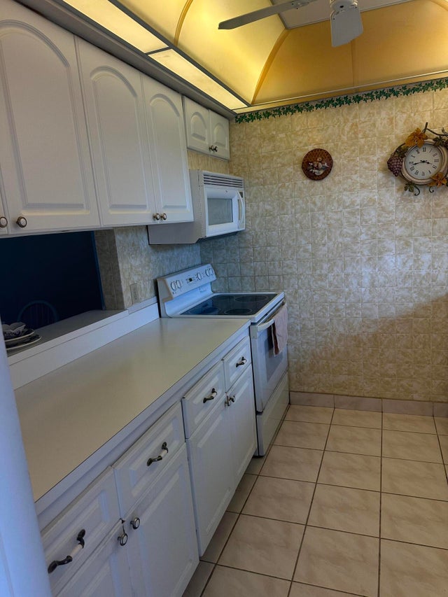 5 of 33 - 12021 W Greenway Dr #206, Royal Palm Beach, FL