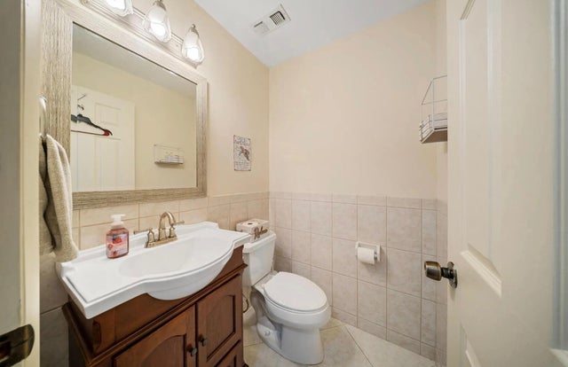 4 of 46 - 2050 Oleander Boulevard #2*206, Fort Pierce, FL