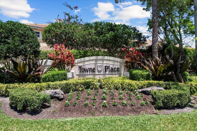 1 of 18 - 13792 Creston Pl, Wellington, FL