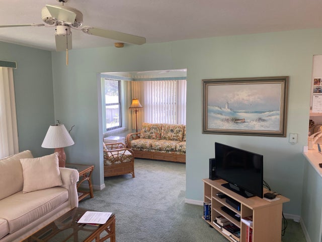 4 of 48 - 654 Sw Centre Court #202, Vero Beach, FL