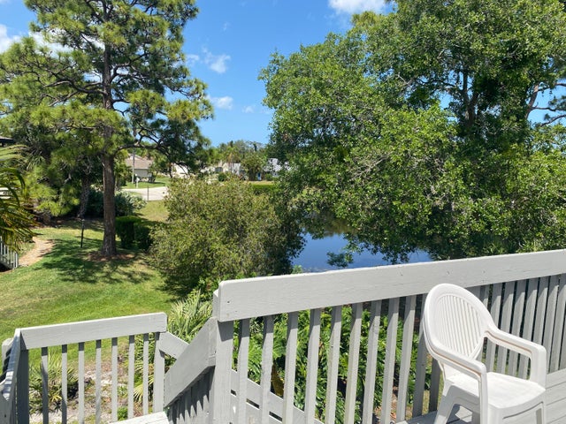 5 of 48 - 654 Sw Centre Court #202, Vero Beach, FL