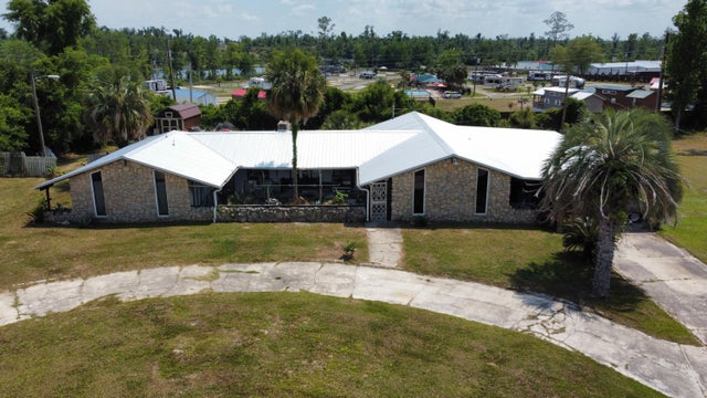 2 of 13 - 4832 Flynt Drive, Marianna, FL