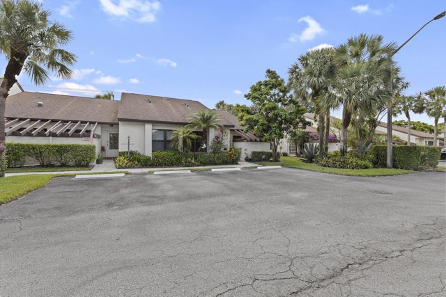 2 of 46 - 3646 English Road #d, Lake Worth, FL