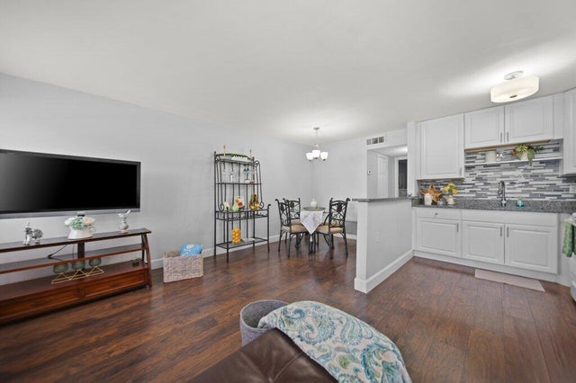 5 of 15 - 2600 Se Ocean Blvd #jj-6, Stuart, FL