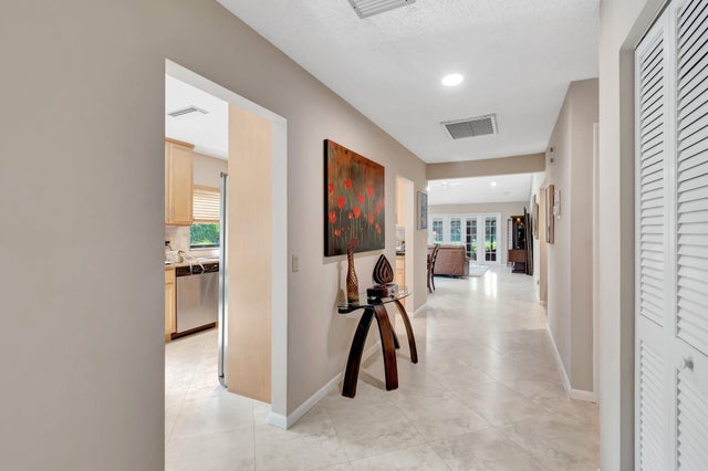 5 of 50 - 8030 Eastlake Drive #10b, Boca Raton, FL