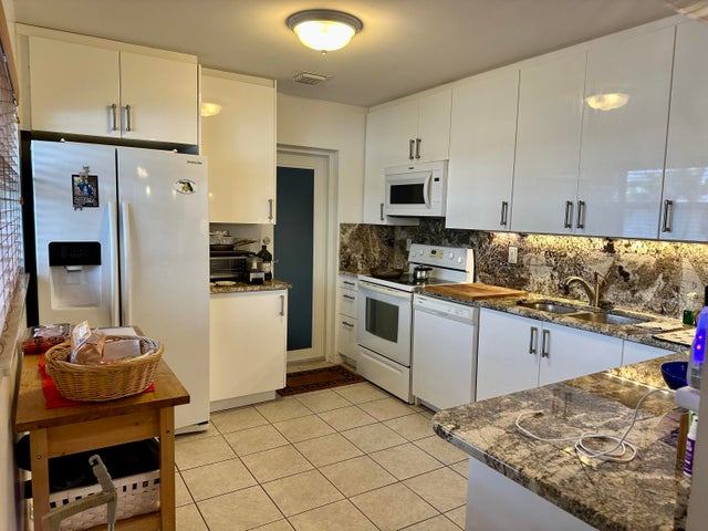 2 of 35 - 728 Ridge Road #35, Lantana, FL