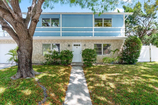 3 of 37 - 7 Willow Road, Tequesta, FL