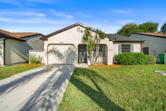 1 of 39 - 2234 Se Brekenridge Cir, Port Saint Lucie, FL