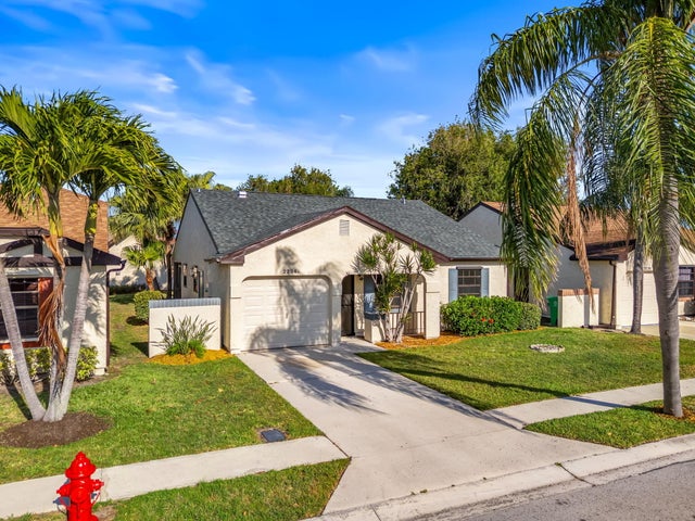 3 of 39 - 2234 Se Brekenridge Cir, Port Saint Lucie, FL
