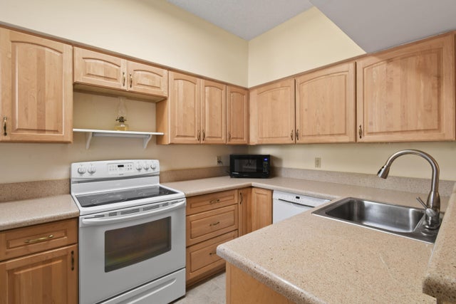 5 of 42 - 3003 Fairway Drive N, Jupiter, FL