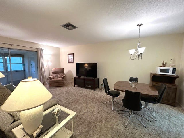 4 of 28 - 2955 Crosley Dr W #f, West Palm Beach, FL