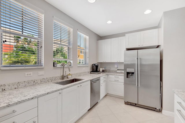 3 of 56 - 609 Amador Lane #4, West Palm Beach, FL