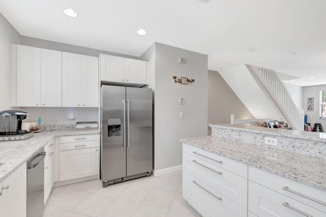 4 of 56 - 609 Amador Lane #4, West Palm Beach, FL