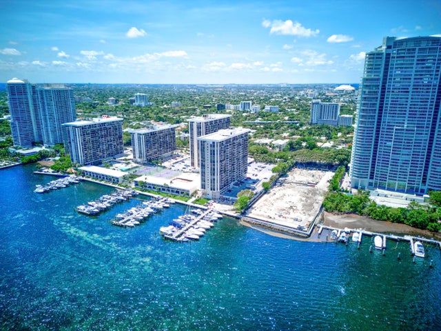 2 of 38 - 1865 Brickell Avenue #a611, Miami, FL