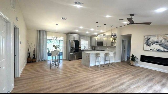 4 of 23 - 889 Sw Nichols Ter, Port Saint Lucie, FL