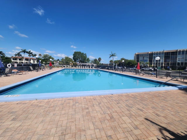 3 of 27 - 851 Three Islands Boulevard Boulevard #102, Hallandale Beach, FL