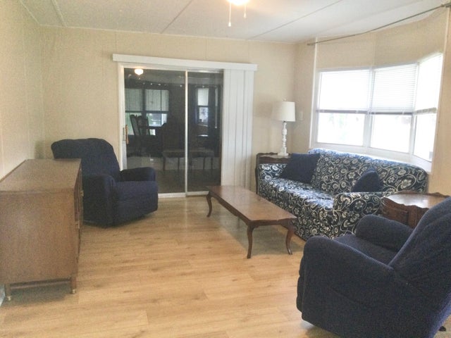 4 of 13 - 40 Monterey Way, Port Saint Lucie, FL
