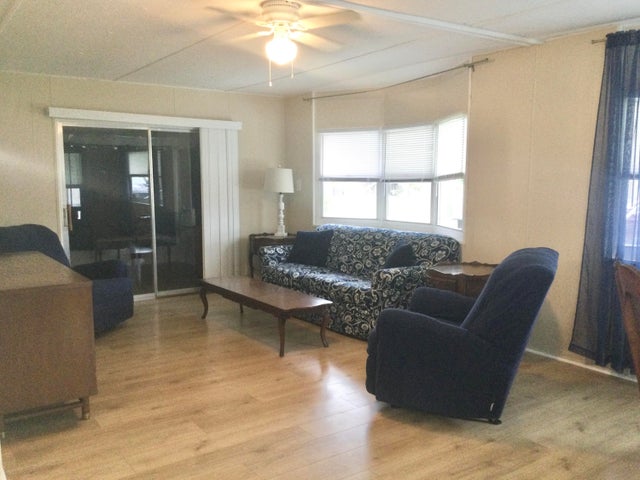 5 of 13 - 40 Monterey Way, Port Saint Lucie, FL
