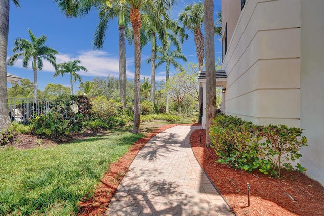 4 of 84 - 632 Nw 38th Cir, Boca Raton, FL
