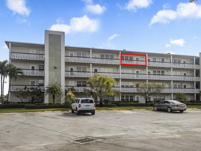 2 of 43 - 424 Southampton B #424, West Palm Beach, FL