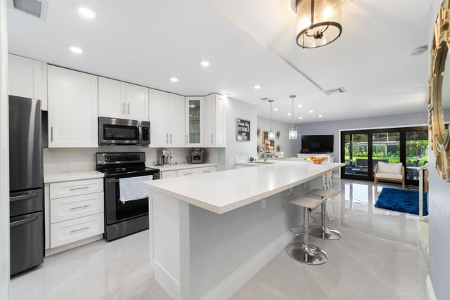 3 of 39 - 21160 N Juego Cir #13c, Boca Raton, FL