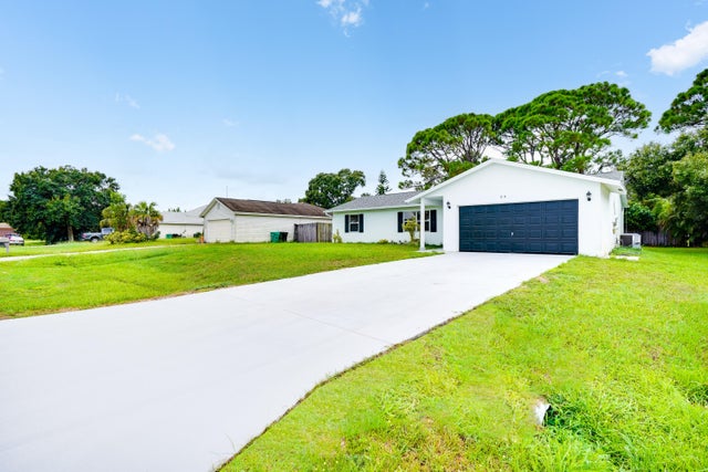 2 of 20 - 324 Nw Hogan Street, Port Saint Lucie, FL