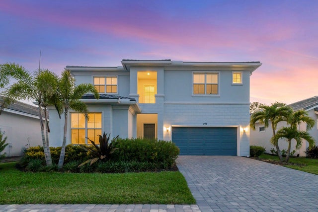 1 of 85 - 211 Se Calmo Circle, Port Saint Lucie, FL