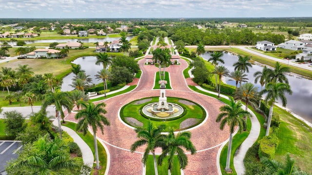 5 of 85 - 211 Se Calmo Circle, Port Saint Lucie, FL